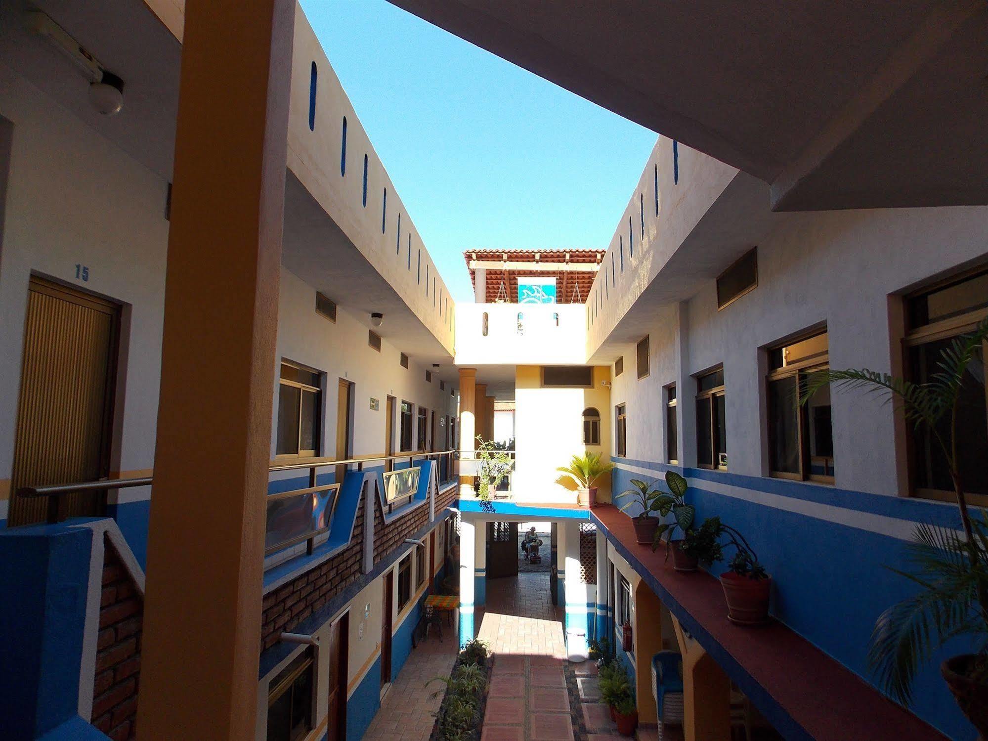 Bahia Hotel Barra de Navidad Exterior photo